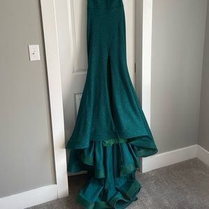 Jovani glitter green, deep plunge, long train